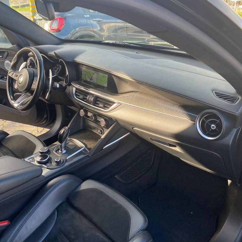 Alfa Romeo Stelvio 2.9 Bi-Turbo V6 510 CV AT8 Quadrifoglio