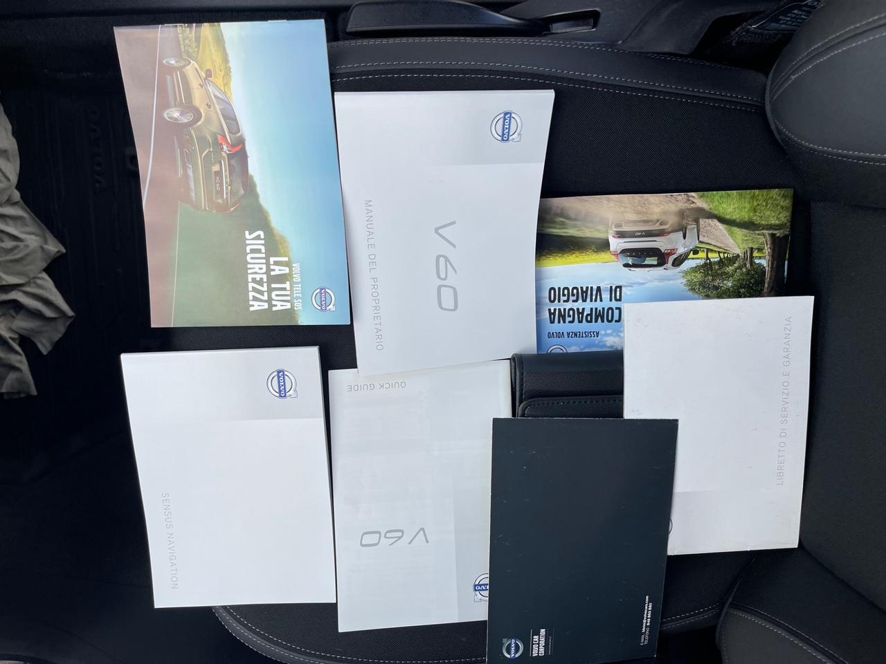 VOLVO V60 2.0 D3 136CV MANUALE FULL NEW MY15