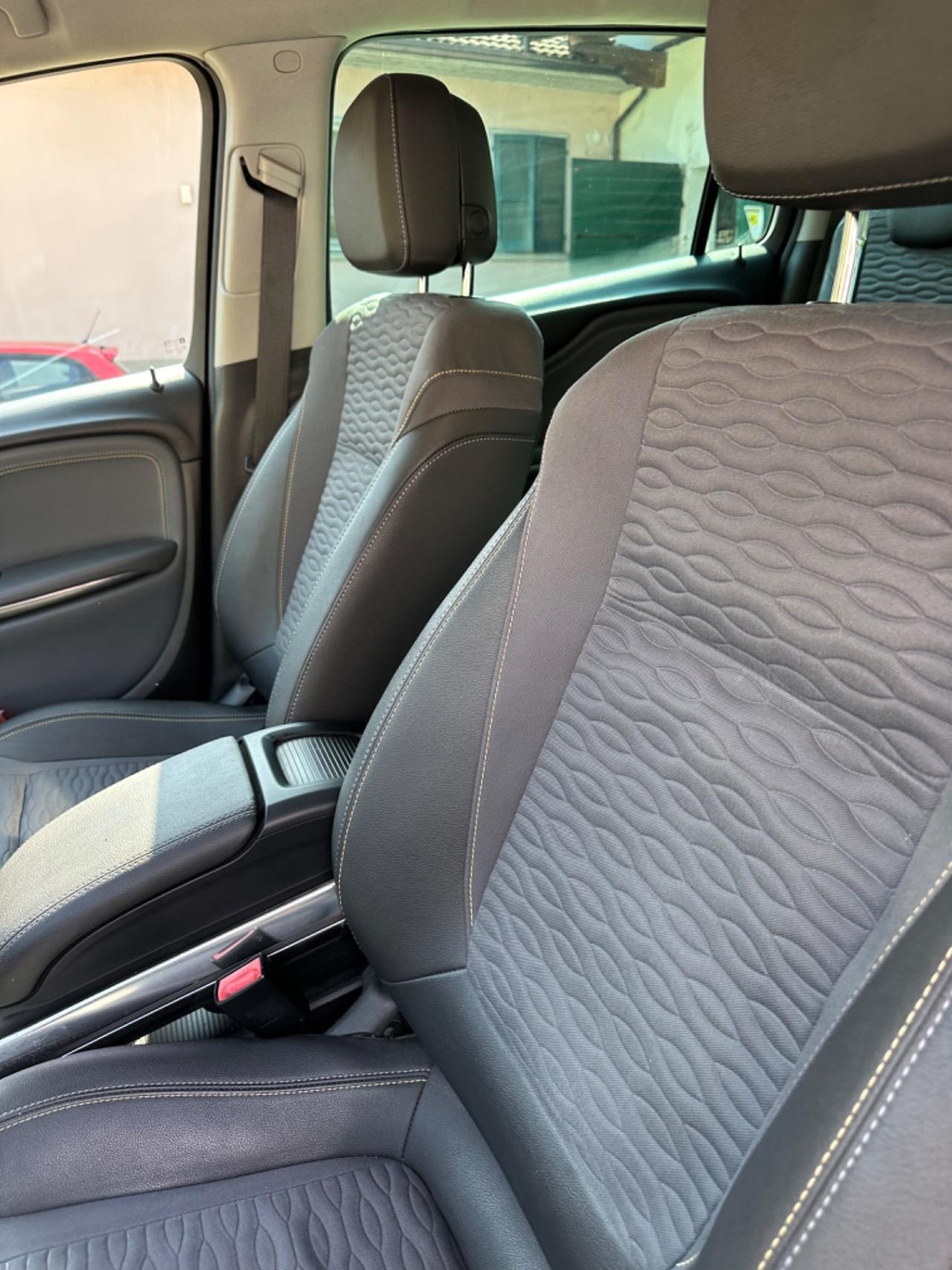 Opel ZAFIRA TOURER 2.0 CDTi 130CV 7POSTI KMCERT GARANZ UNICOPR