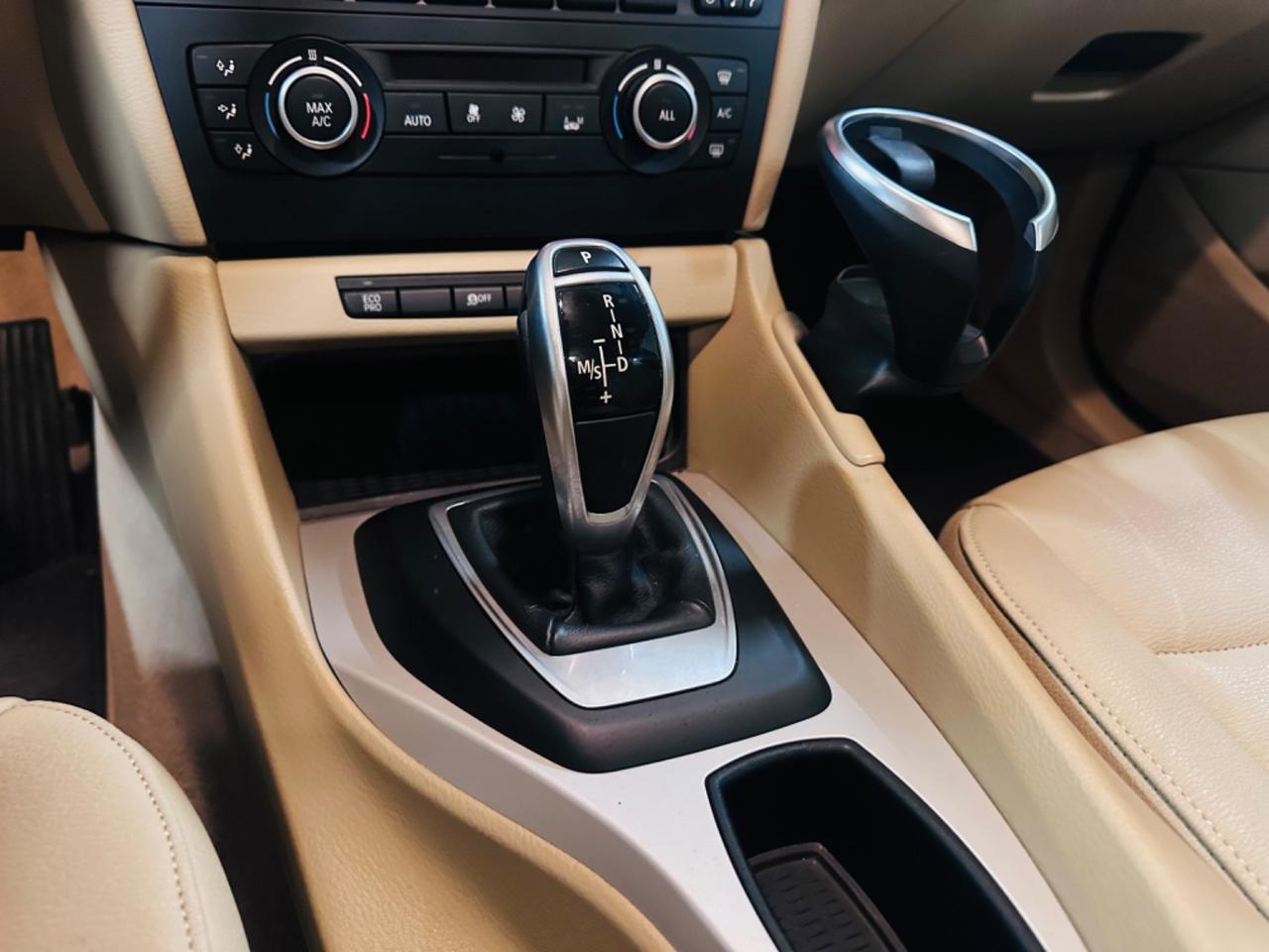 Bmw X1 sDrive18d X Line