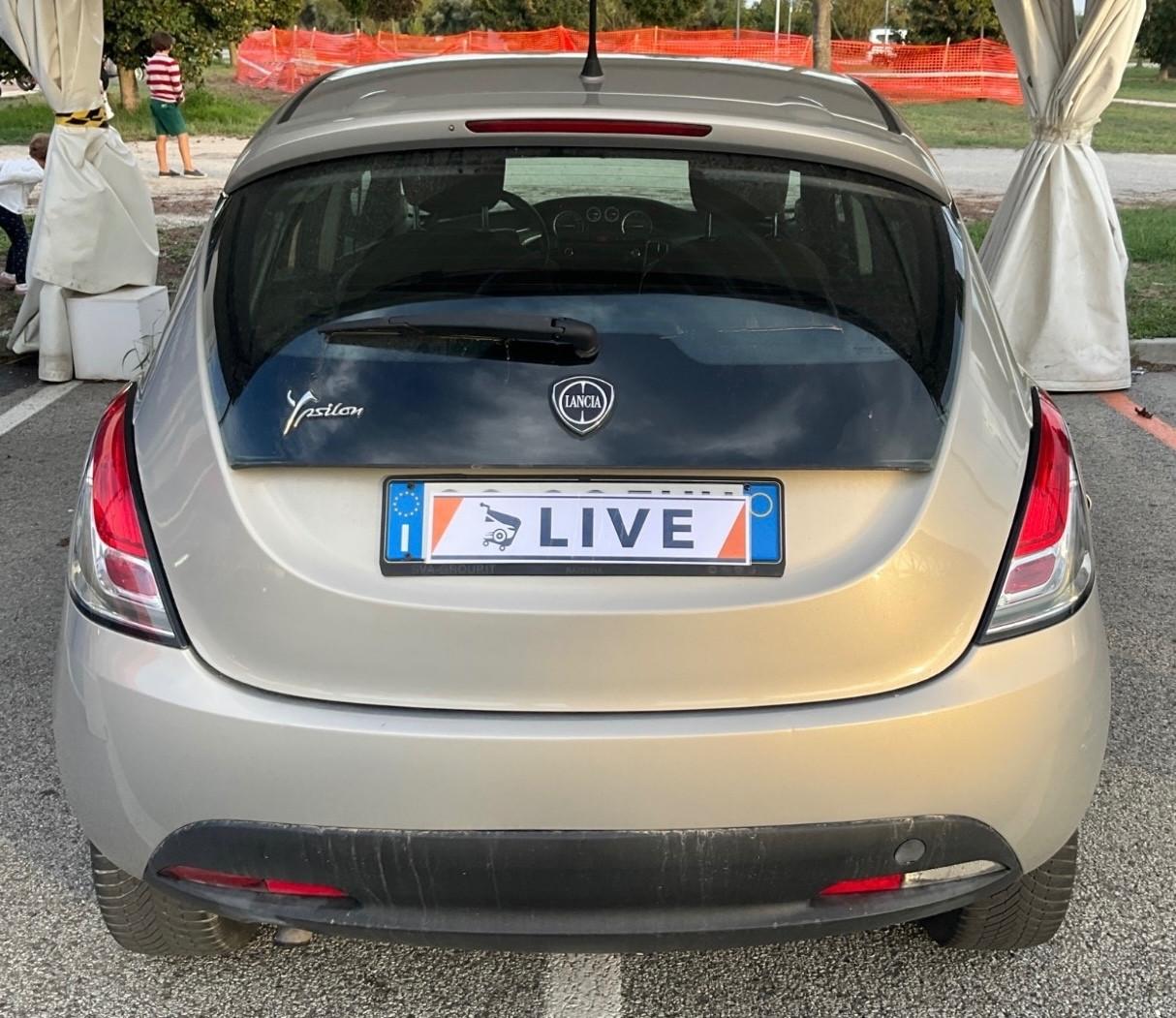 Lancia Ypsilon 0.9 TwinAir 85 CV 5 porte S&S Silver