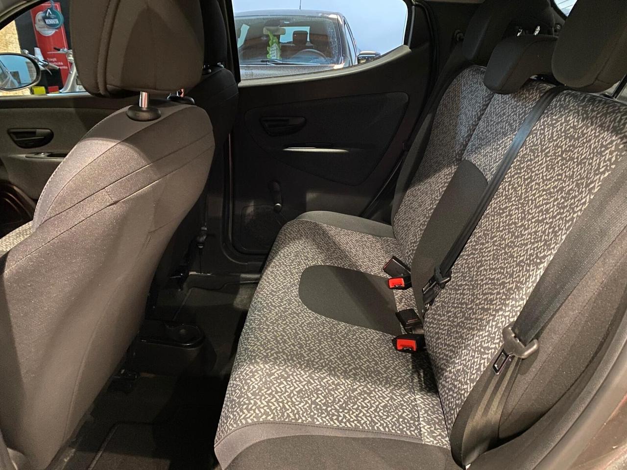 Lancia Ypsilon 1.0 FireFly 5 porte S&S Hybrid Ecochic