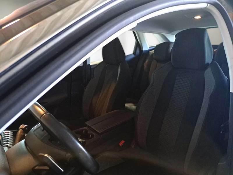 PEUGEOT 3008 BlueHDI 130 EAT8 S/S Business