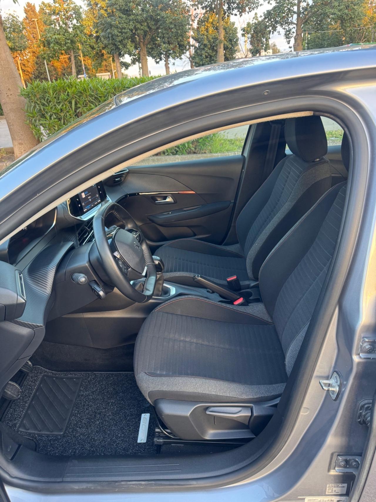 Peugeot 208 1.2 UNICO PROPRIETARIO