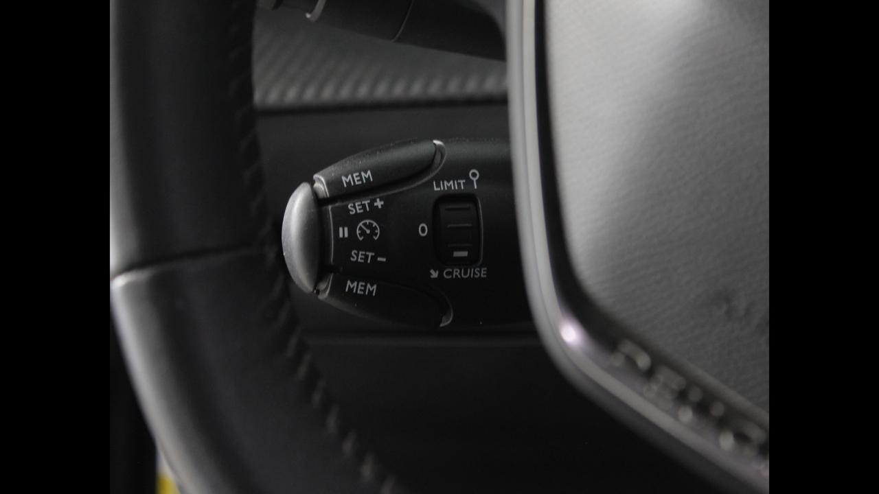 PEUGEOT 2008 II 2020 - 2008 1.2 puretech Allure s&s 100cv