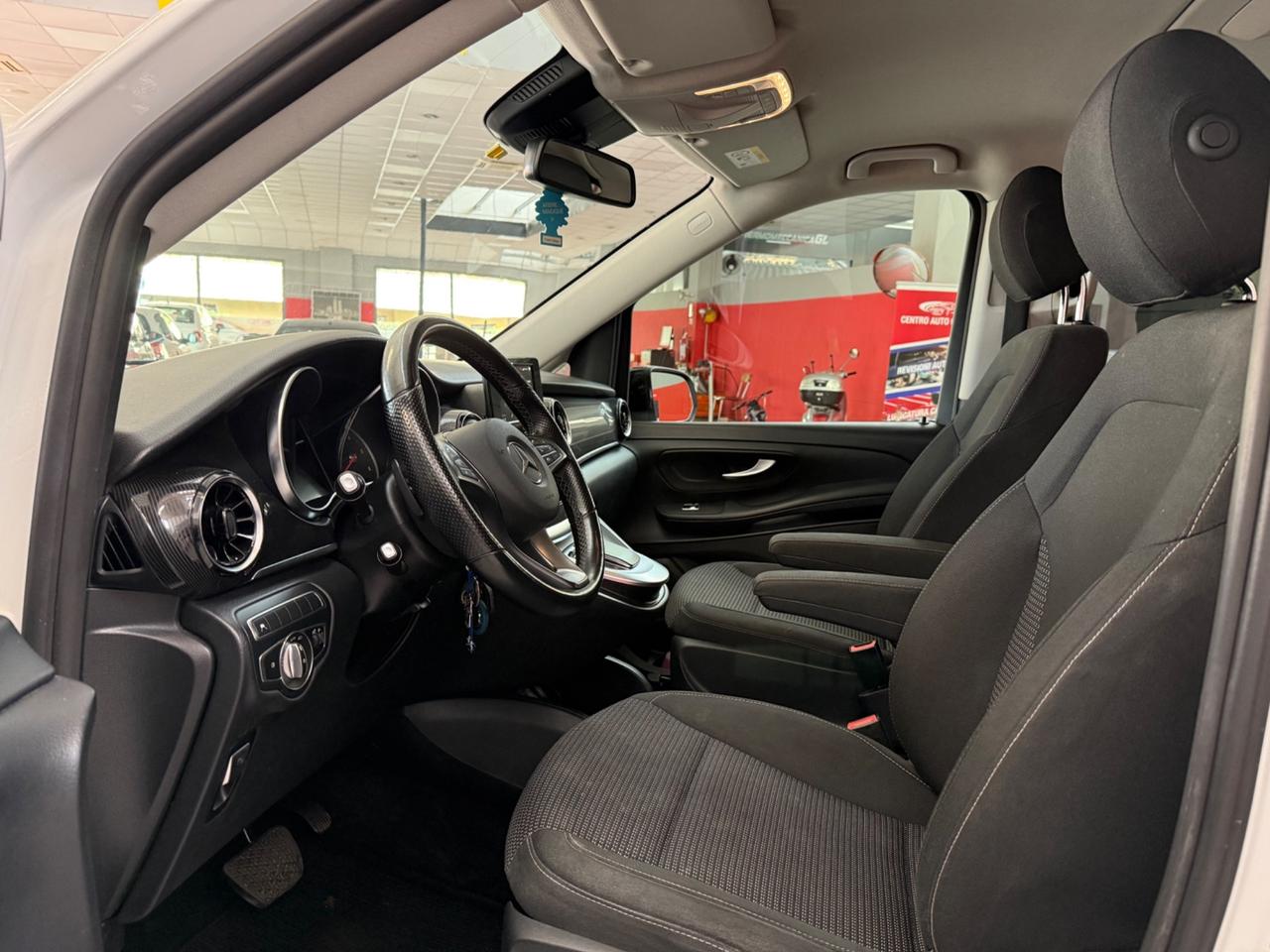 Mercedes-benz V 220 d Automatic Premium