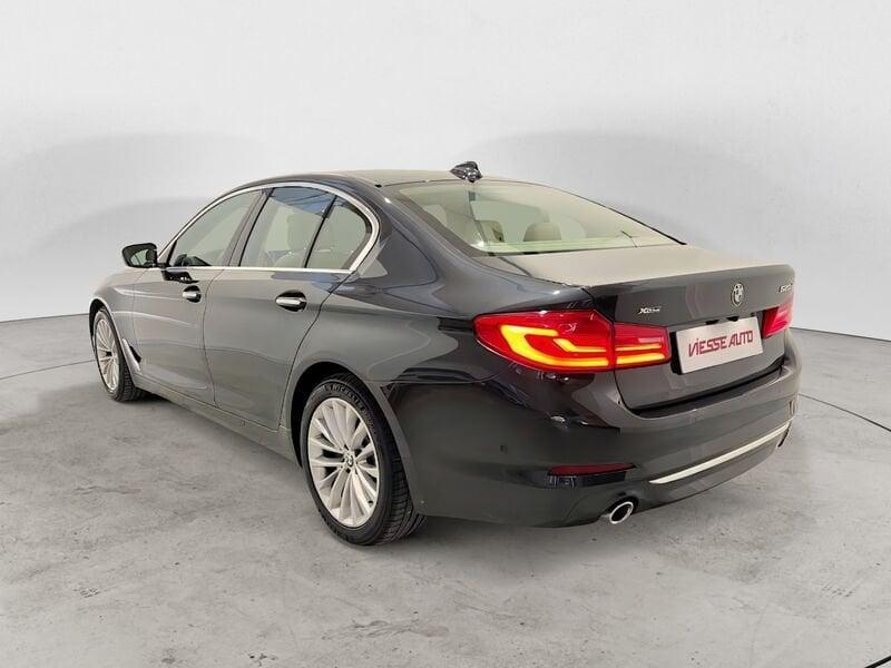 BMW Serie 5 520d xDrive Luxury Auto