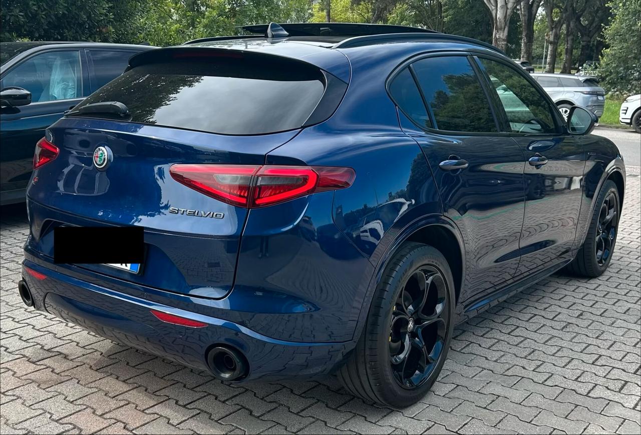 Alfa Romeo Stelvio SOLO PER COMMERCIANTI
