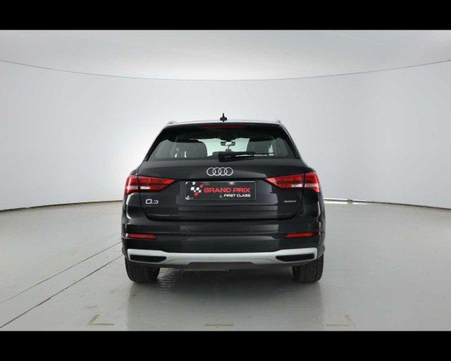 AUDI Q3 35 TDI quattro S tronic Business Advanced