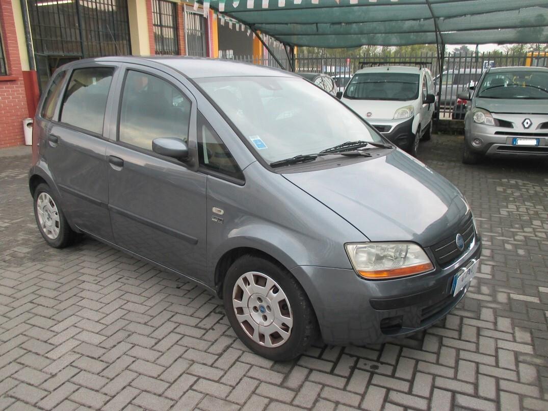 Fiat Idea 1.2 16V BlackLabel Per Neopatentati