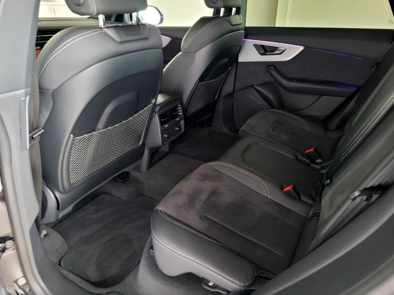 Audi Q8 50 TDI QUATTRO S LINE AIR SUSPENSION MATRIX C 22"