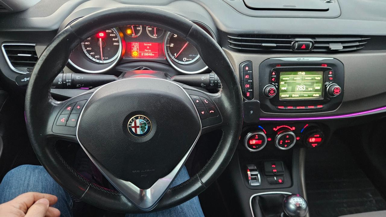 Alfa Romeo Giulietta 1.6 JTDm-2 105 CV Exclusive