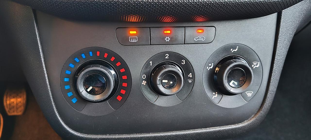 Fiat Punto GPL Lounge 2016 OK NEOPATENTATI