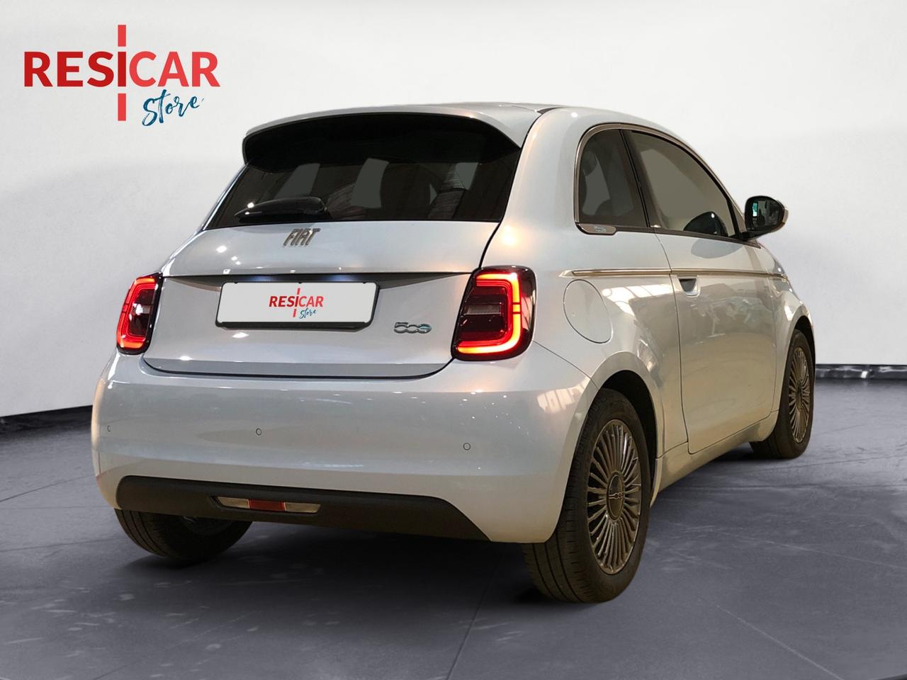 FIAT 500e 42 kWh La Prima