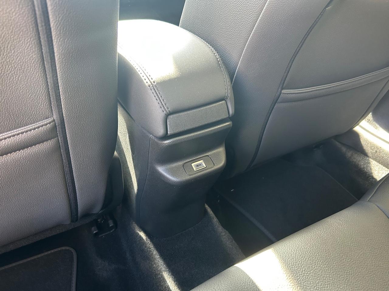 Jeep Avenger 1.2 Turbo 110 CV MHEV Summit