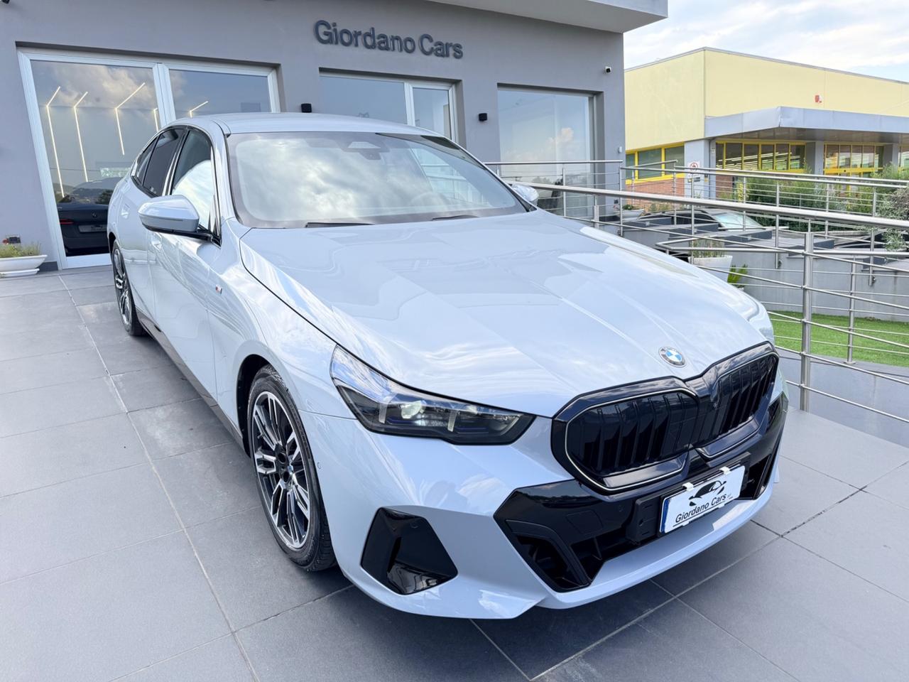 Bmw 520d 48V xDrive Msport 197cv grigio Nardo