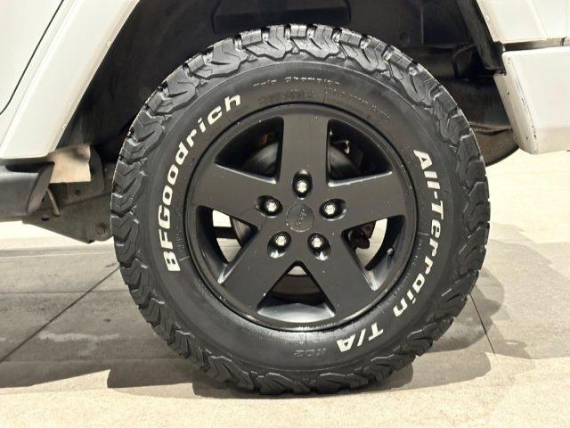 JEEP Wrangler Unlimited 2.8 CRD DPF Sahara Auto