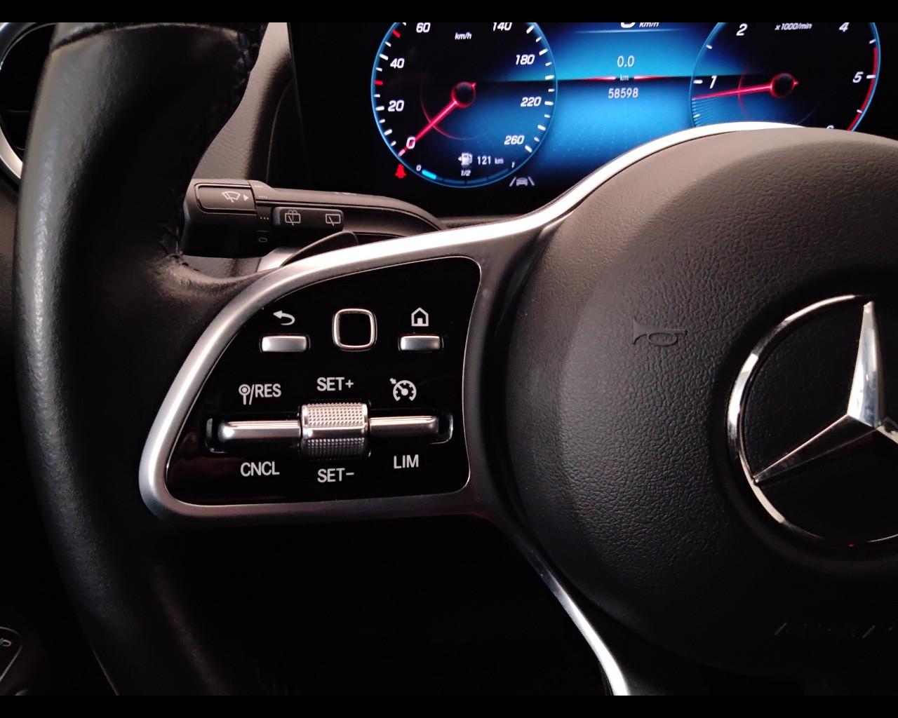 Mercedes-Benz GLB - X247 2019 - GLB 200 d Sport Plus auto