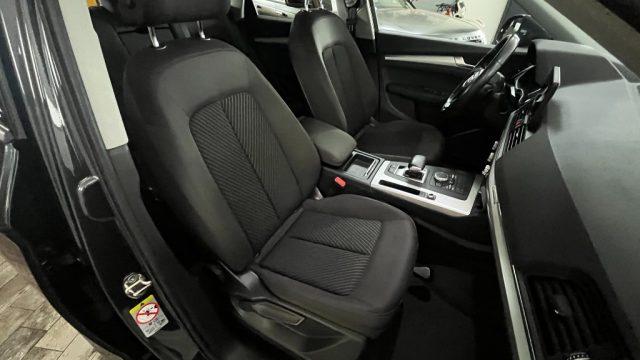 AUDI Q5 35 TDI quattro S tronic Business Sport