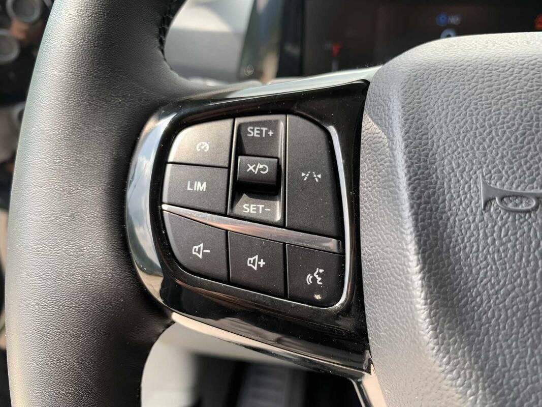 Ford TOURNEO CUSTOM 2.0 ECOBLUE TITANIUM 8 POSTI LED TELECAMERA