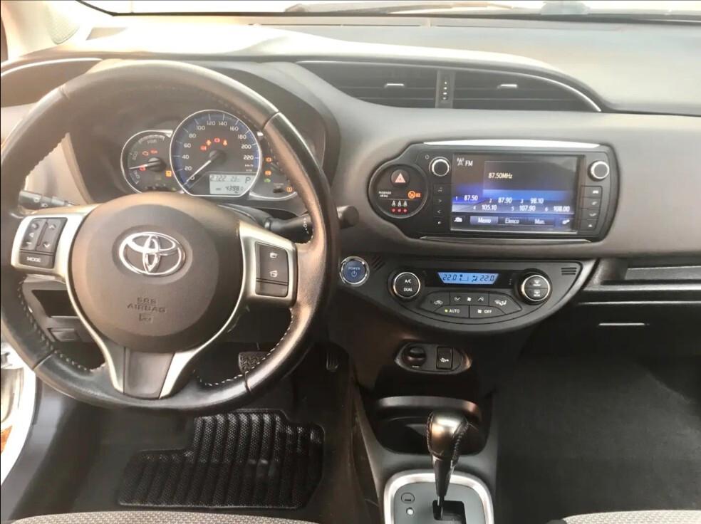 Toyota Yaris 1.5 Hybrid 5 porte Business