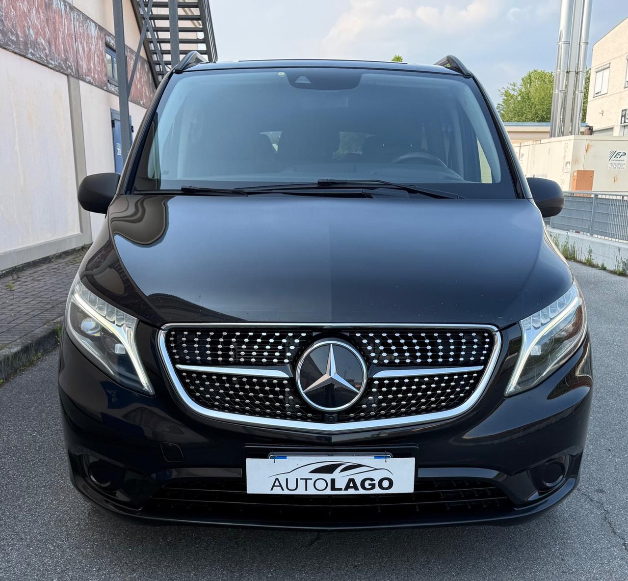 Mercedes-benz Vito 2.2 CDI 4x4 PL Tourer Extra-Long 9P