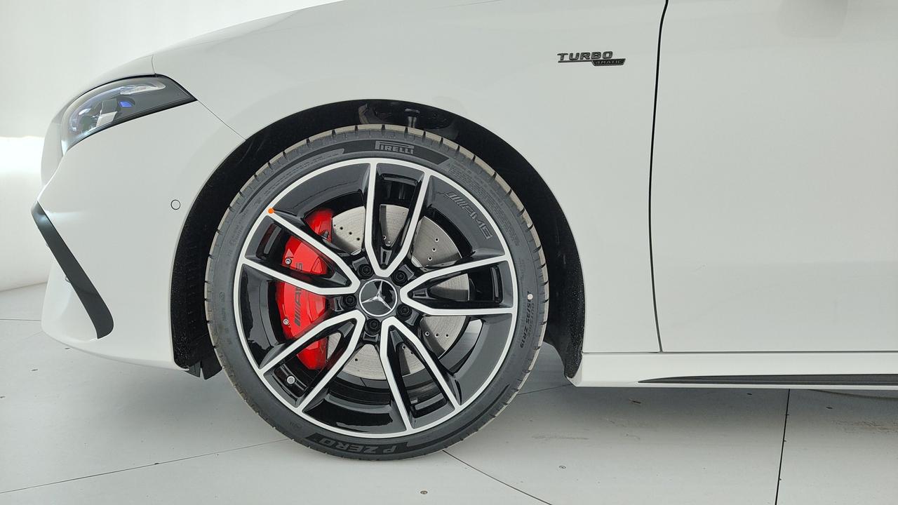 Mercedes-Benz Mercedes-AMG A 35 4MATIC