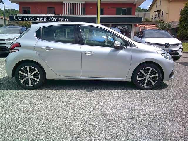 Peugeot 208 208 5p 1.2 puretech Allure 82cv