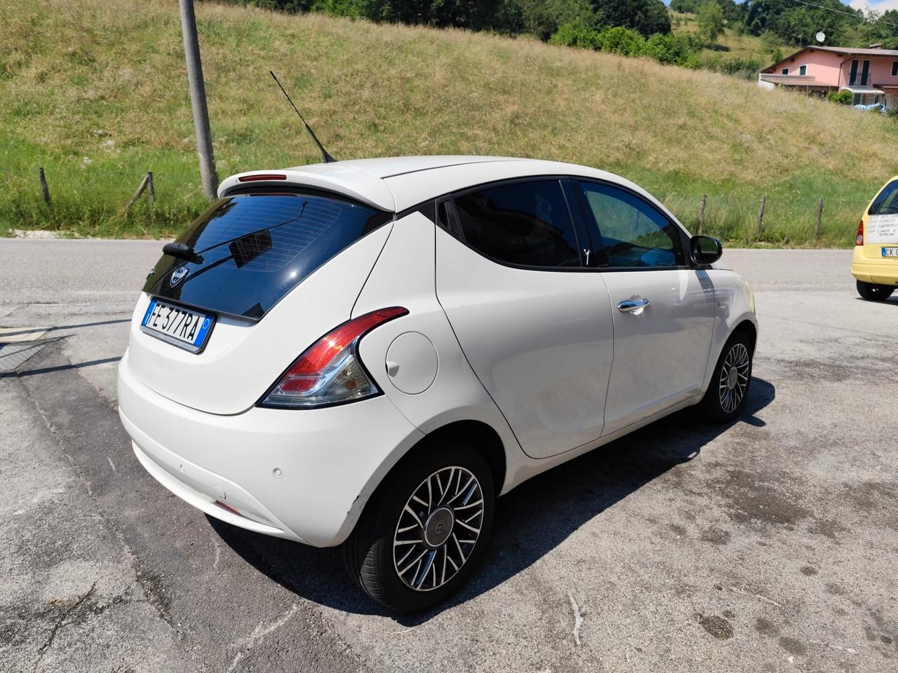 Lancia Ypsilon 1.3 MJT 16V 95 CV 5 porte S&S Gold