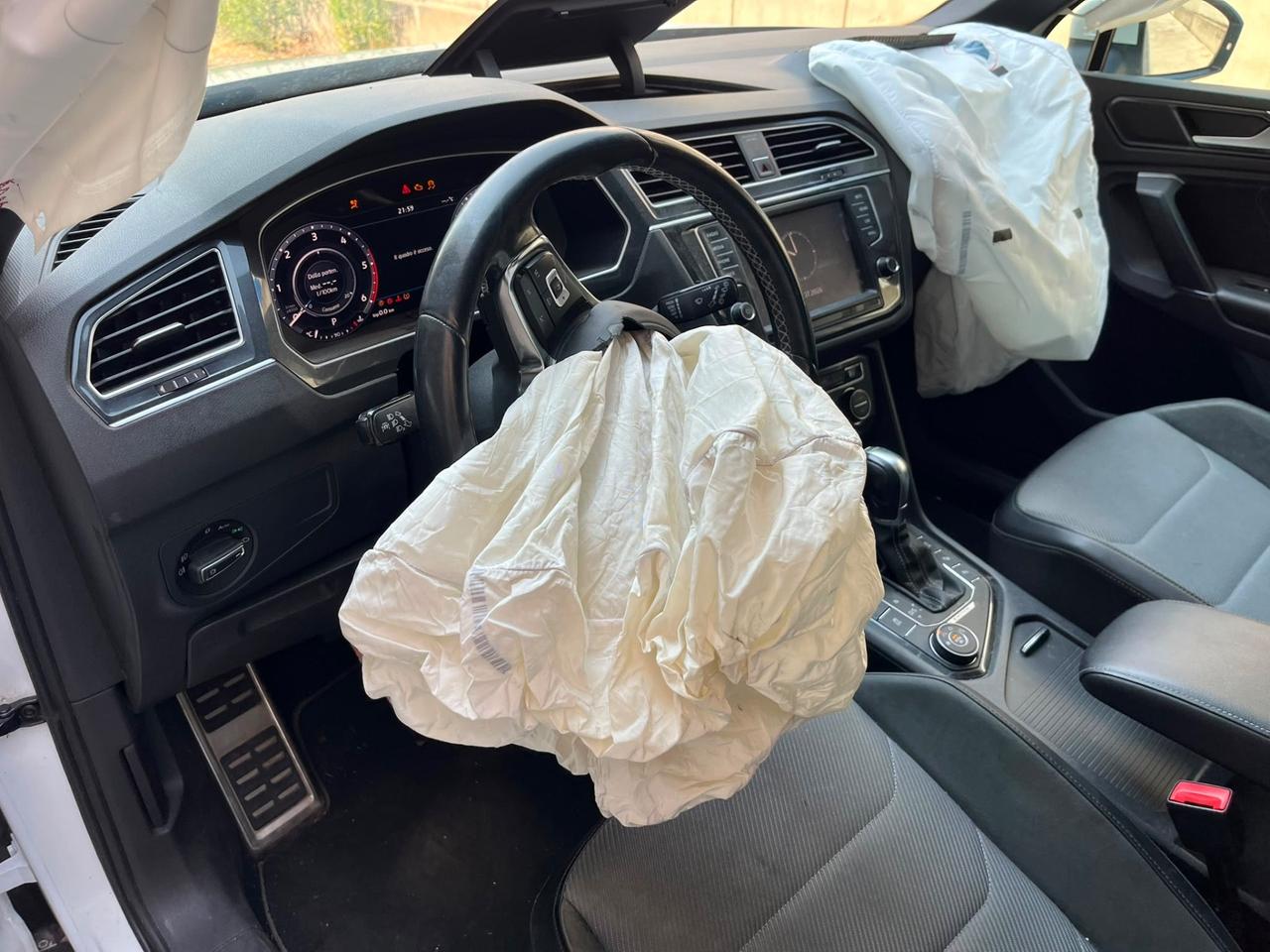 Volkswagen Tiguan 2.0 BiTDI SCR DSG 4MOTION Advanced R-Line BMT
