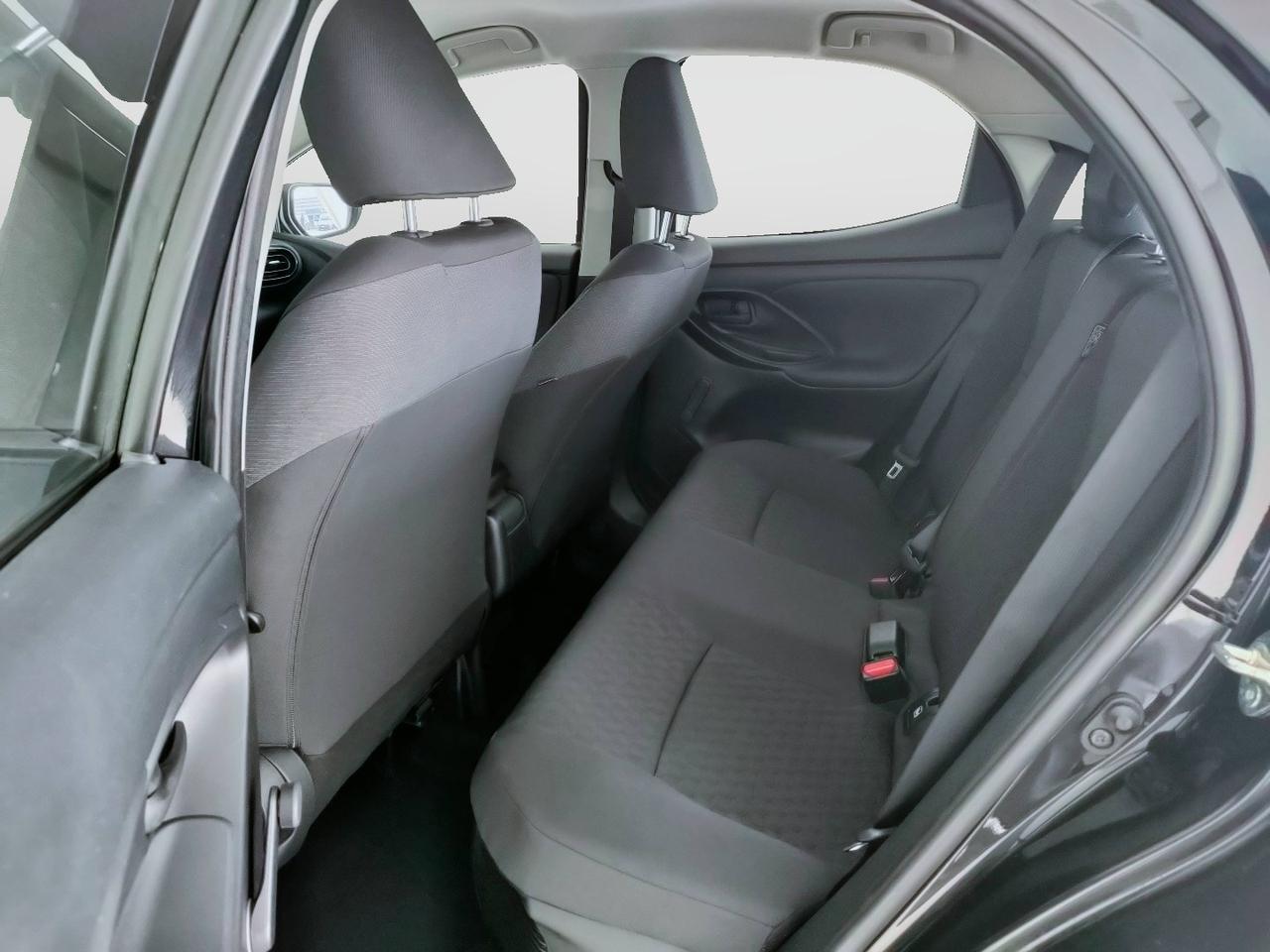 TOYOTA Yaris IV 2020 - Yaris 1.5h Active