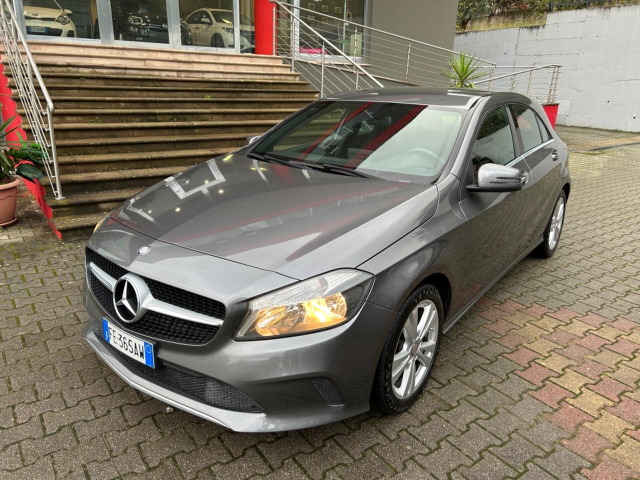 Mercedes-benz A 180 A 180 d Sport