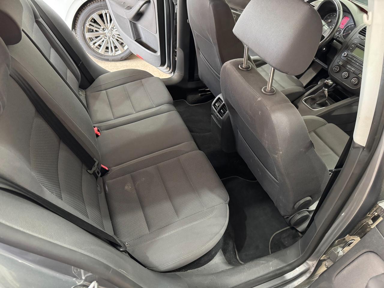 Volkswagen Golf 1.6 16V FSI 5p. Comfortline