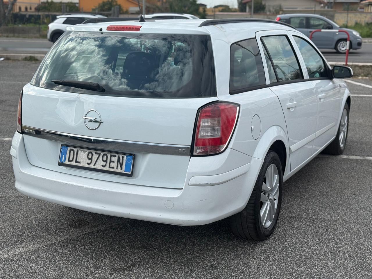Opel Astra 1.4 16V Twinport Station Wagon Club