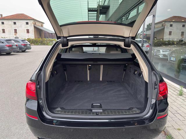 BMW 530 d xDrive 249CV Touring Luxury