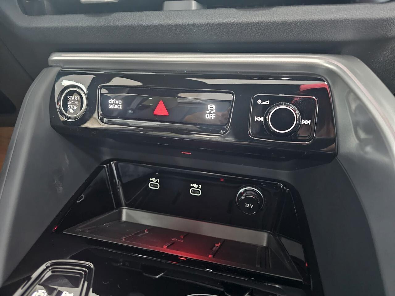 Audi Q5 SPB 40 TDI quattro S tronic Identity Black