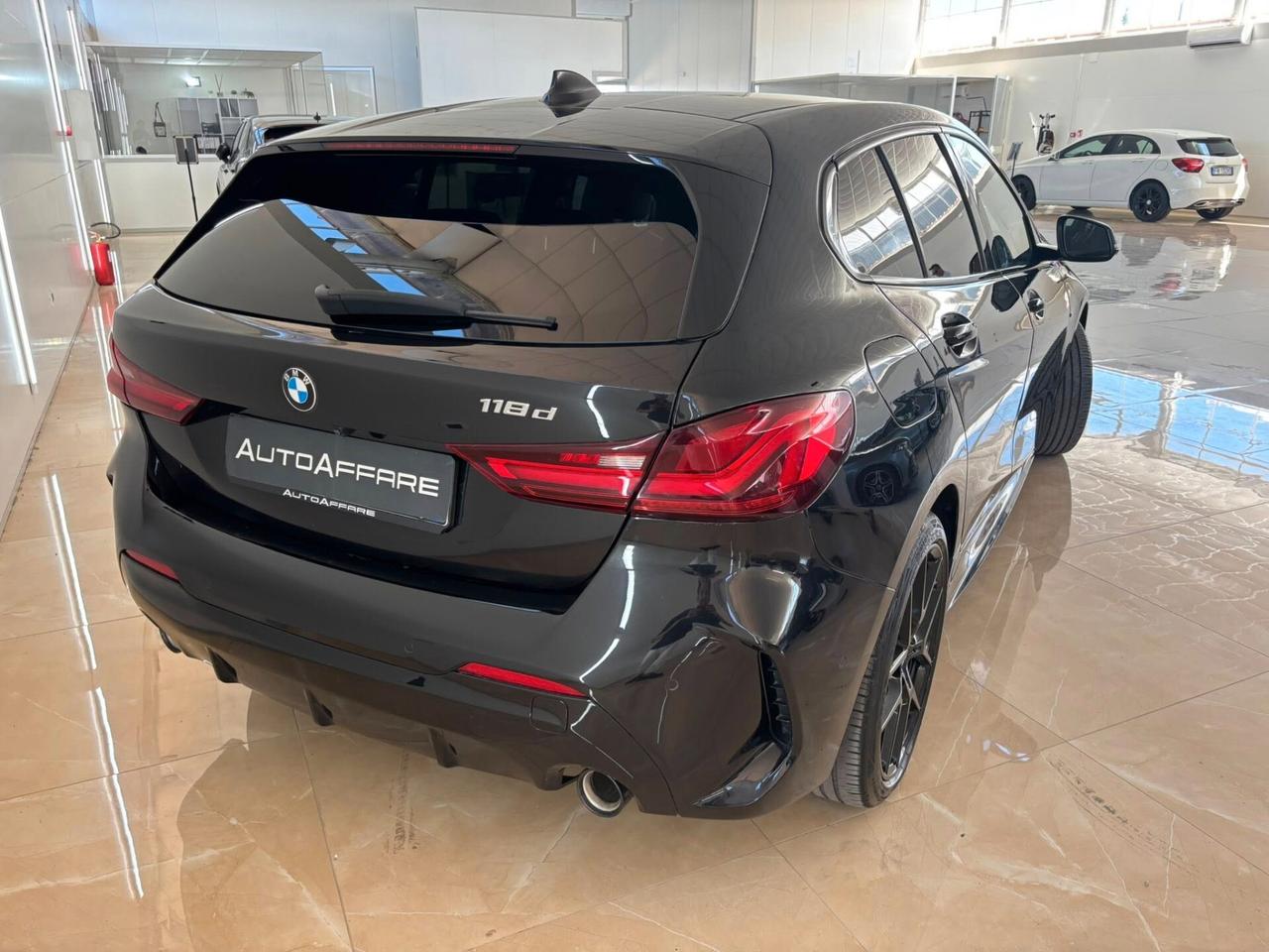 Bmw 118 118d 5p. Msport