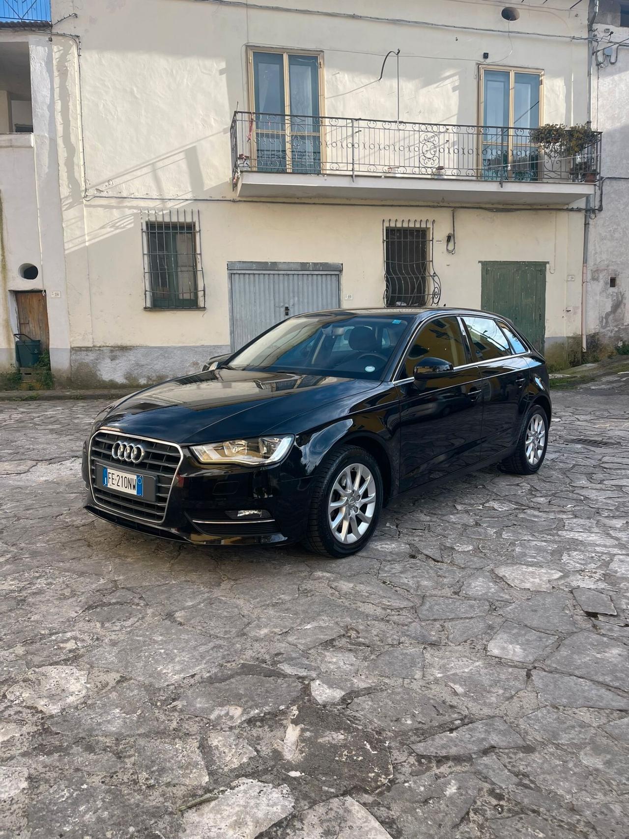 Audi A3 1.6 TDI clean diesel S tronic Ambition