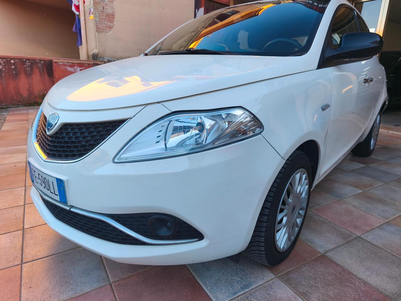 Lancia Ypsilon 1.2 GPL 69 CV 5 porte Ecochic