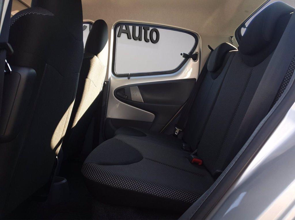TOYOTA Aygo 5p 1.0 now connect del 2011