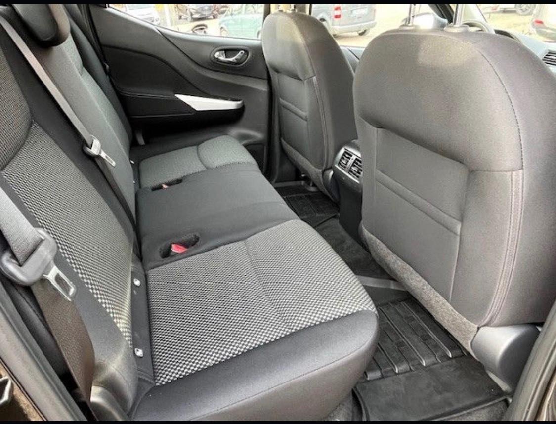 Nissan Navara 2.3 dCi 190 CV 7AT 4WD Double Cab N-Connecta