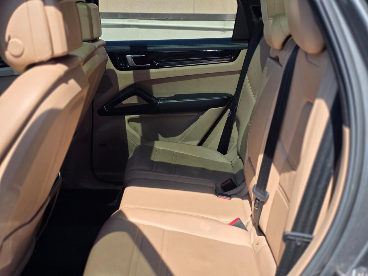 Porsche Cayenne 3.0 V6