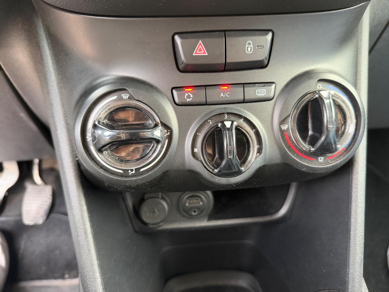 Peugeot 208 1.4 HDi 68 CV 5 porte Active