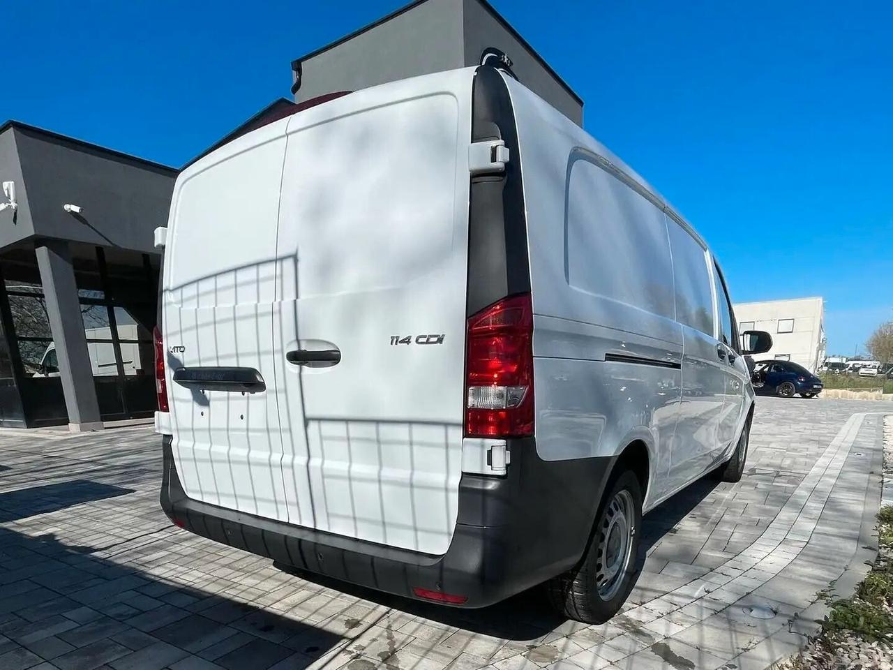 Mercedes Benz Vito Kasten 114 CDI _ Extralang