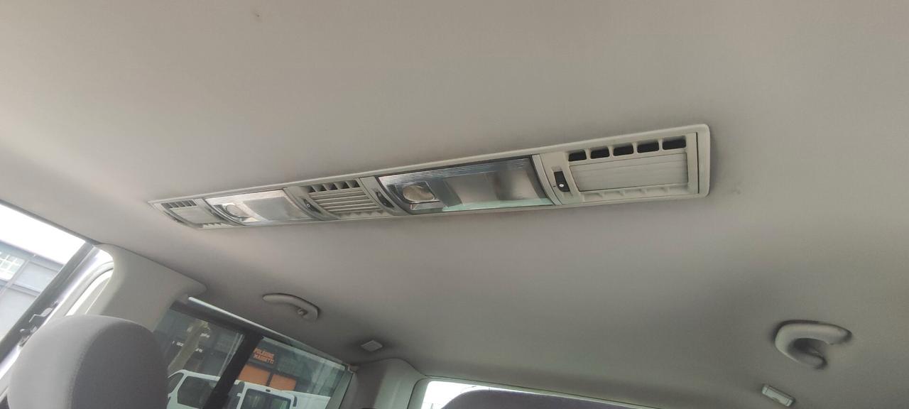 Volkswagen Multivan 2.5 TDI/174CV Comfortline