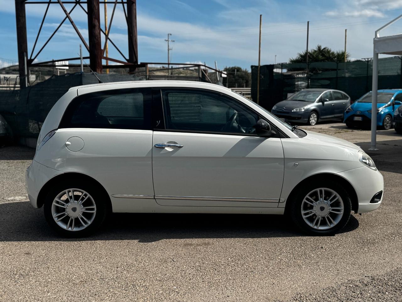 Lancia Ypsilon 1.3 MJT 75 CV - 2011