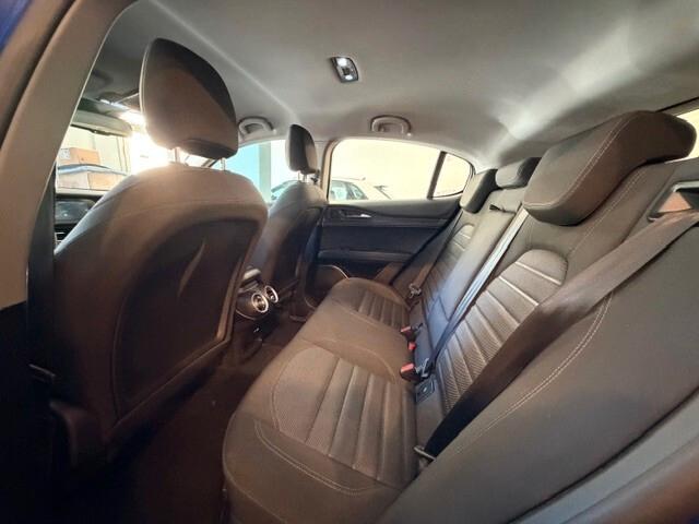 Alfa Romeo Stelvio 2.2 Turbodiesel 190 CV AT8 RWD Business