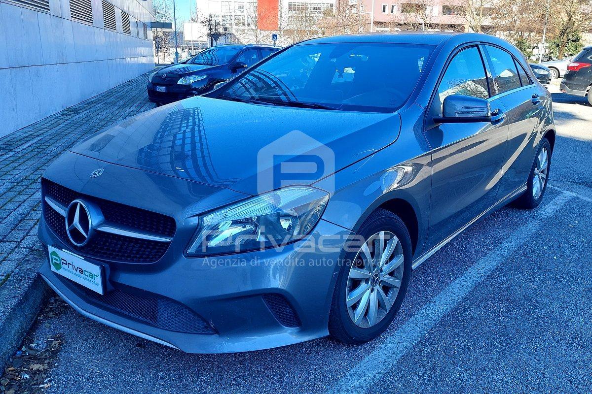 MERCEDES A 180 d Business