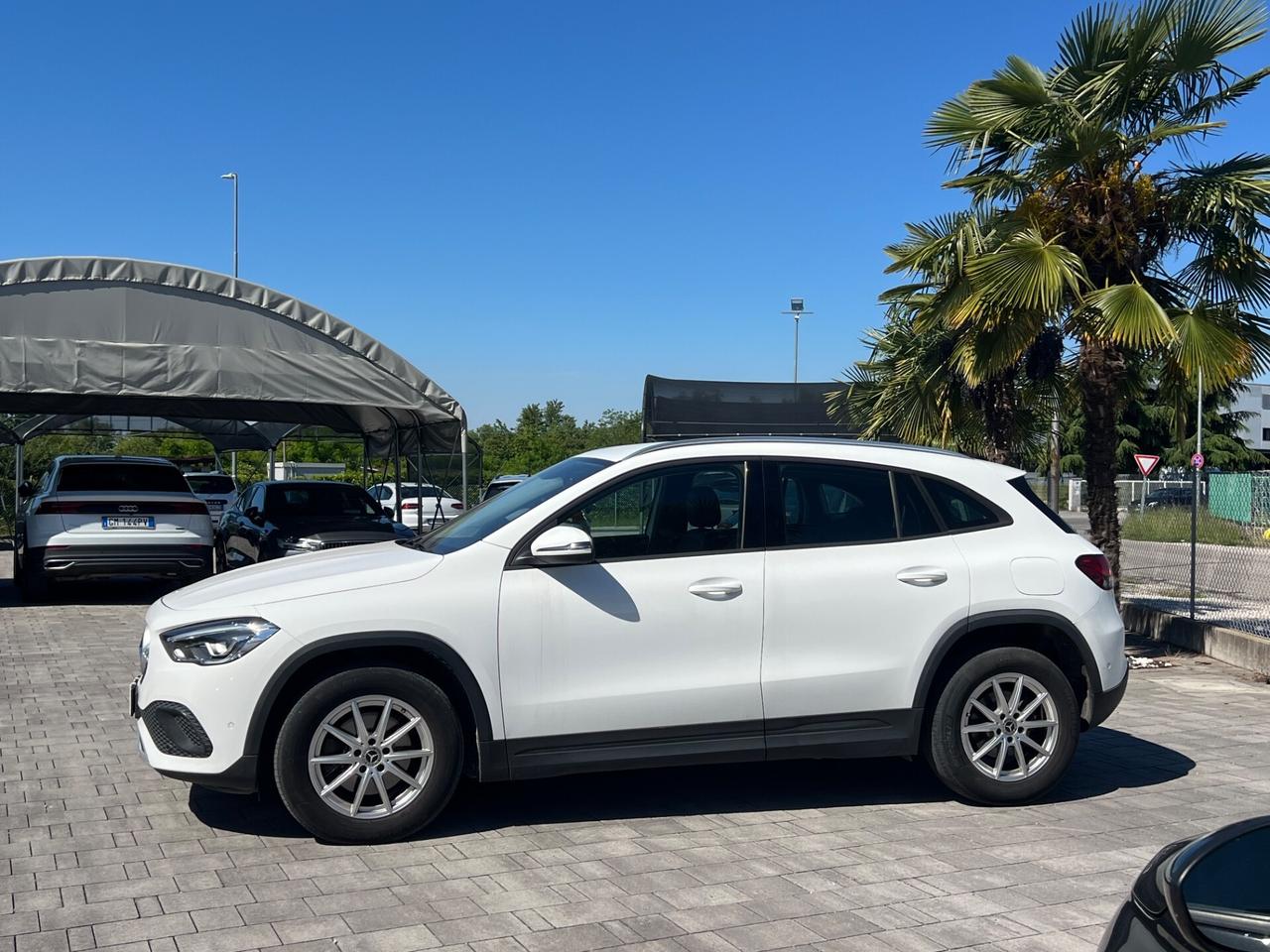 Mercedes-benz GLA 180 d Business FINANZIABILE