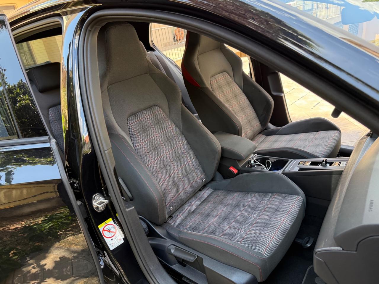 Volkswagen Golf GTI 2.0 TSI